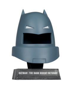 Фигурка DC Direct Armored Batman (The Dark Knight Returns) Cowl Replica 1:3 Scale McFarlane